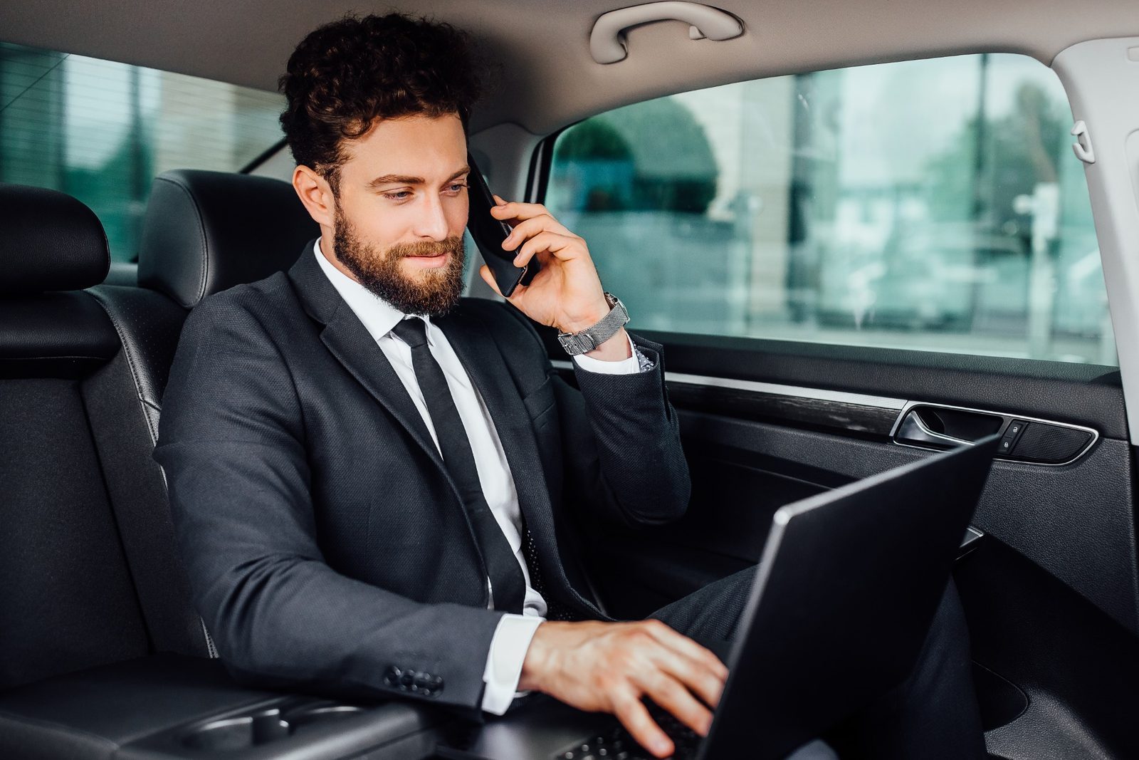 Chauffeur business à Lille : rendez-vous, séminaires, déplacements professionnels